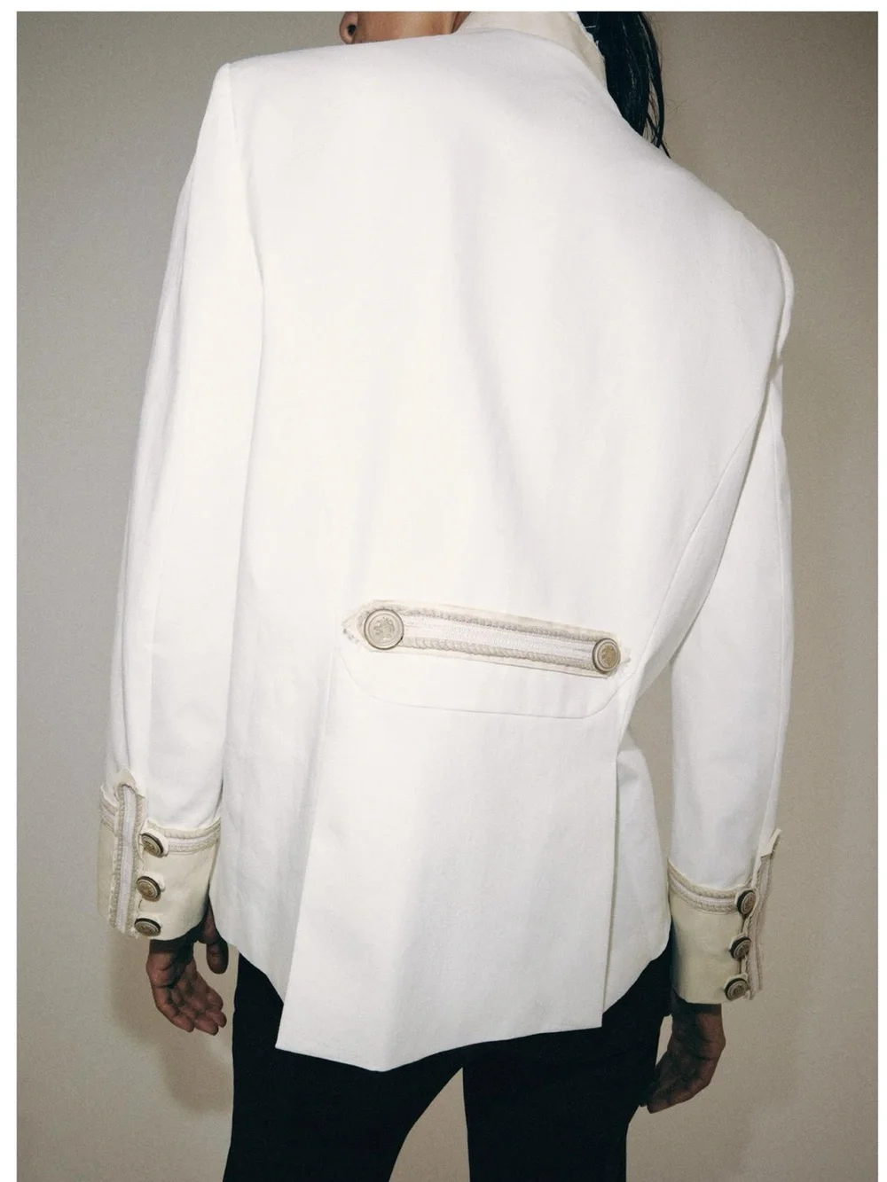 ZARA ZW Collection jacket featuring embossed gold button - Picture 8 of 15